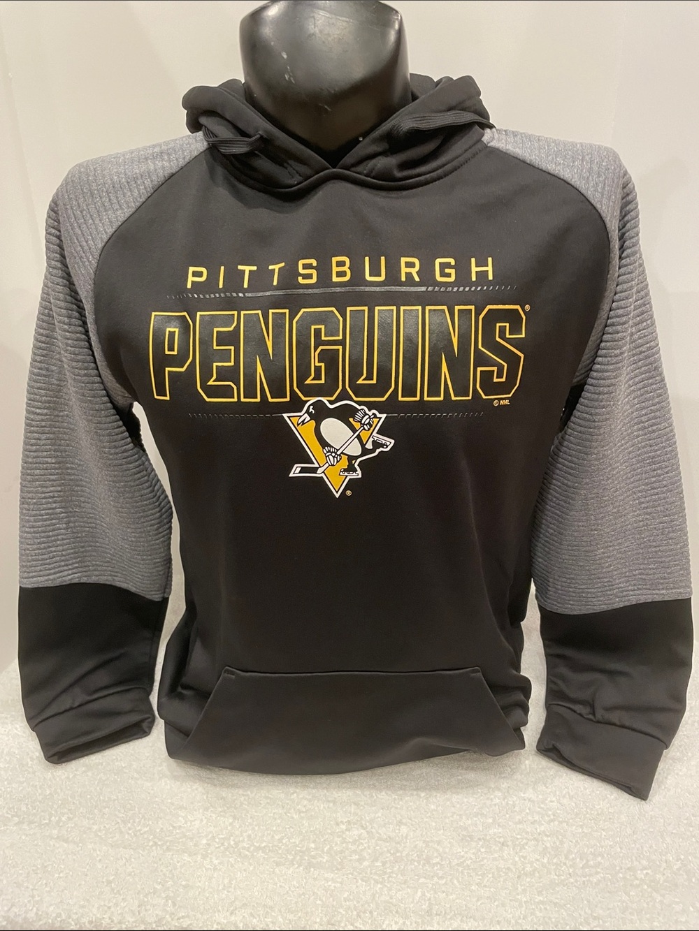 Adult NHL Pittsburgh Penguins Black & Gray  Pullover Hoodie